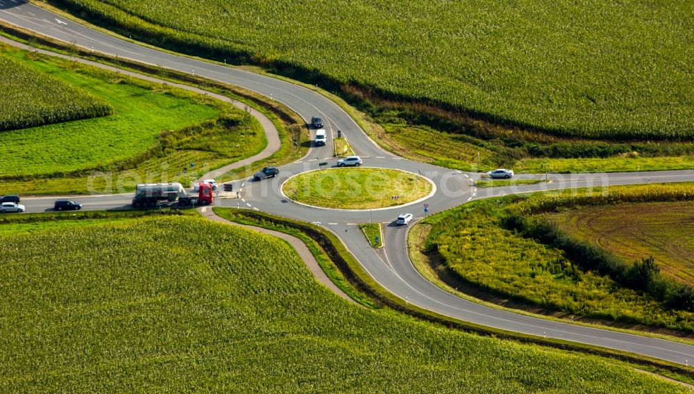 Werne from the bird's eye view: Traffic management of the roundabout road in the Nordlippestrasse in Werne in the state North Rhine-Westphalia