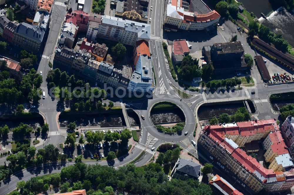 Karlovy Vary - Karlsbad from the bird's eye view: Traffic management of the roundabout road Ostrovsky most, Vitezna, Bezrucova and Horova in Karlovy Vary - Karlsbad in Cechy - Boehmen, Czech Republic