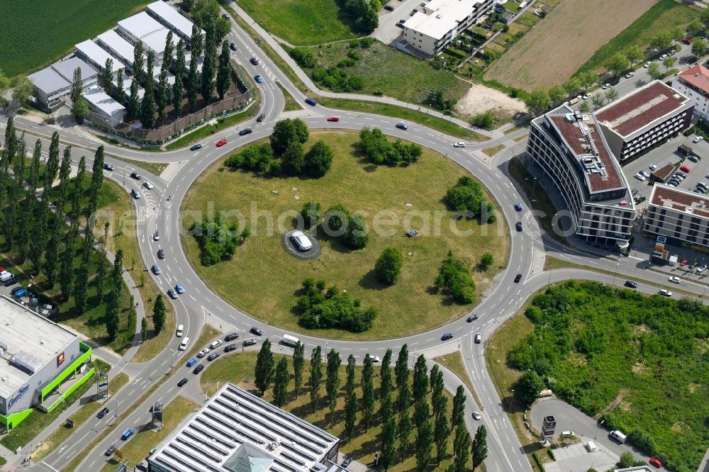 Aerial image Ingolstadt - Traffic management of the roundabout road of Richard-Wagner-Strasse - Bei of Hollerstaude - Levelingstrasse - Friedrichshofener Strasse in Ingolstadt in the state Bavaria, Germany