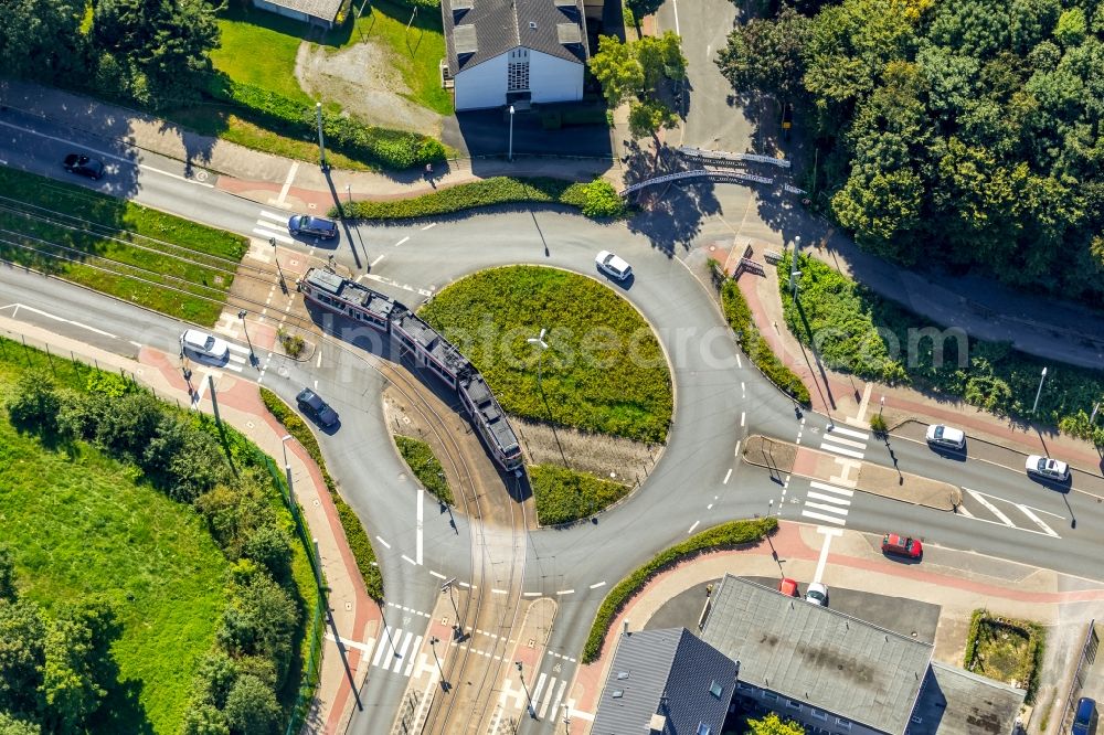 Herne from the bird's eye view: Traffic management of the roundabout road with einer Strassenbahnlinie along the Magdeburger Str. in Herne in the state North Rhine-Westphalia, Germany