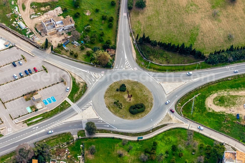 Aerial photograph Pollenca - Traffic management of the roundabout road of the Ma-2200 - Ma-2201 - Via Argentina in Pollenca in Balearische Insel Mallorca, Spain