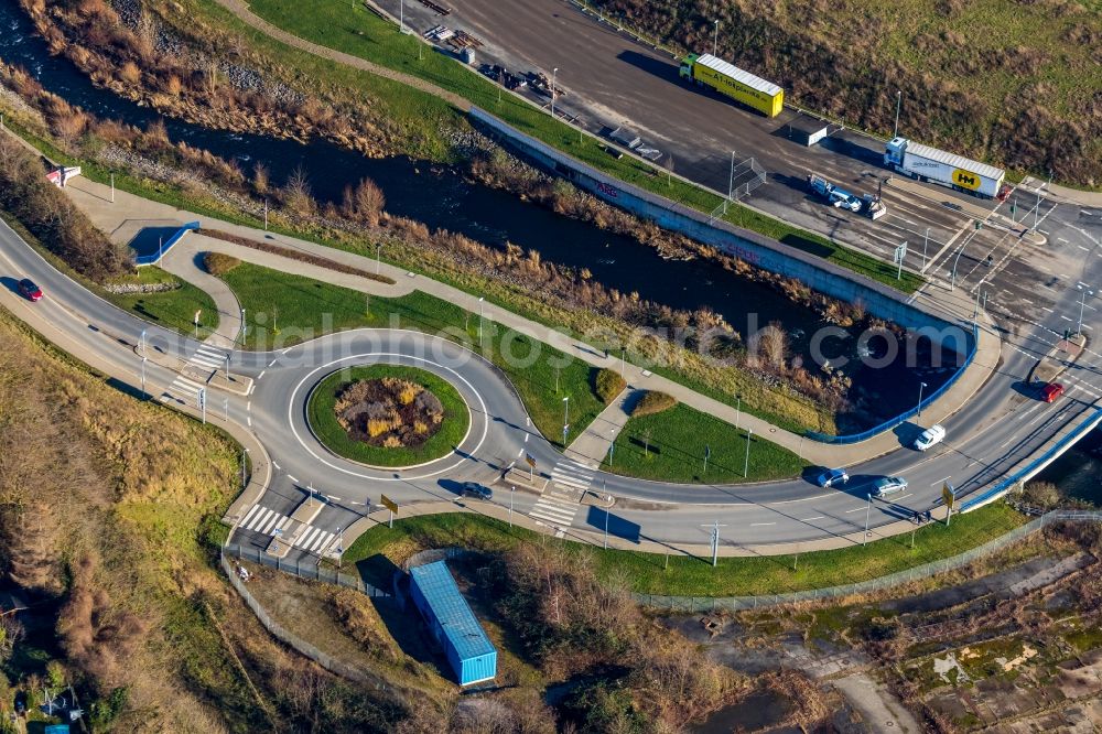 Hagen from the bird's eye view: Traffic management of the roundabout road on Wehringhauser Strasse in Hagen in the state North Rhine-Westphalia, Germany