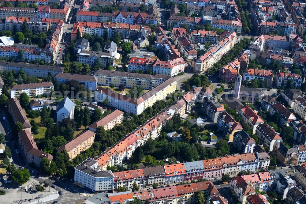 Aerial photograph Karlsruhe - Traffic management of the roundabout road Weinbrennerstrasse - Yorckstrasse in the district Weststadt in Karlsruhe in the state Baden-Wurttemberg, Germany