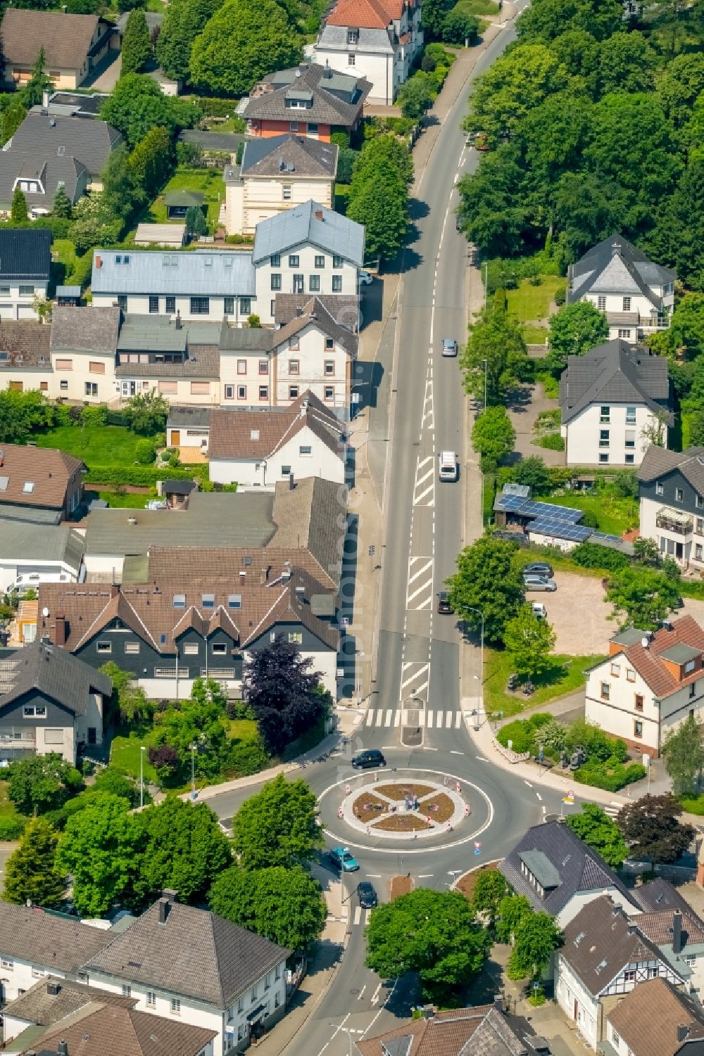 Aerial image Breckerfeld - Traffic management of the roundabout road Westring - Frankfurter Strasse - Prioreier Strasse in Breckerfeld in the state North Rhine-Westphalia, Germany