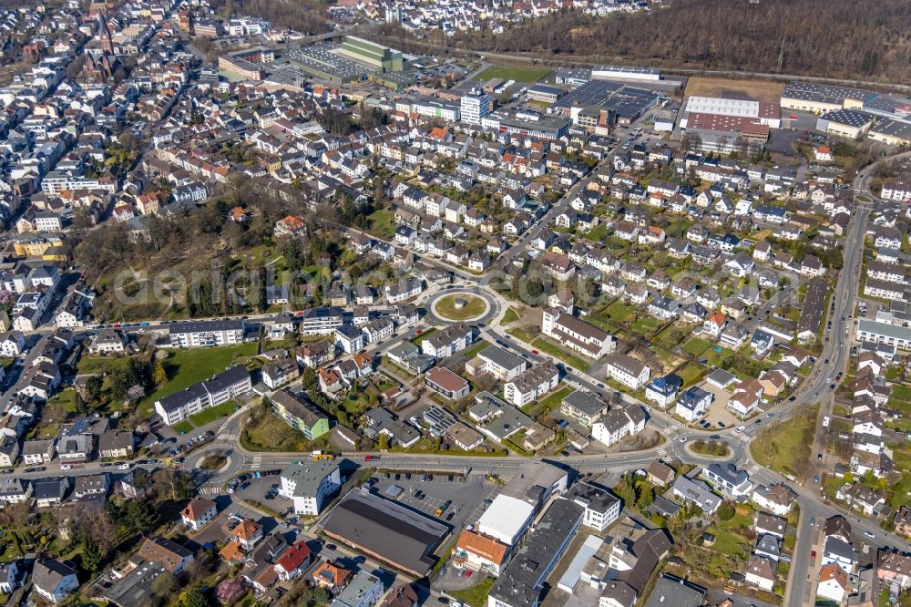 Arnsberg from the bird's eye view: Traffic management of the roundabout road Graf-Gottfried-Strasse - Alter Holzweg - Michaelstrasse in Arnsberg at Sauerland in the state North Rhine-Westphalia, Germany