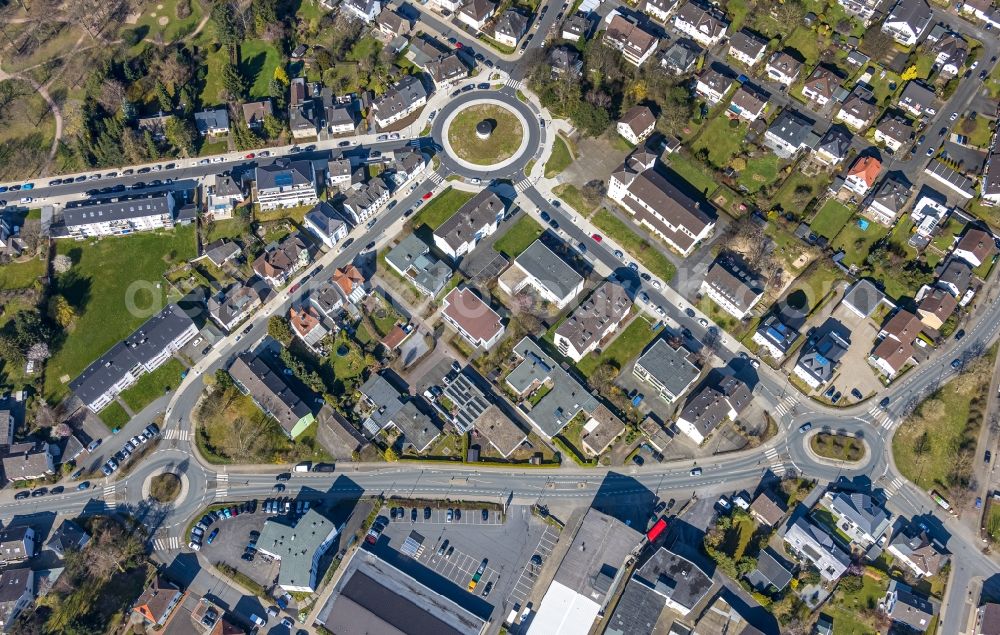 Aerial photograph Arnsberg - Traffic management of the roundabout road Graf-Gottfried-Strasse - Alter Holzweg - Michaelstrasse in Arnsberg at Sauerland in the state North Rhine-Westphalia, Germany