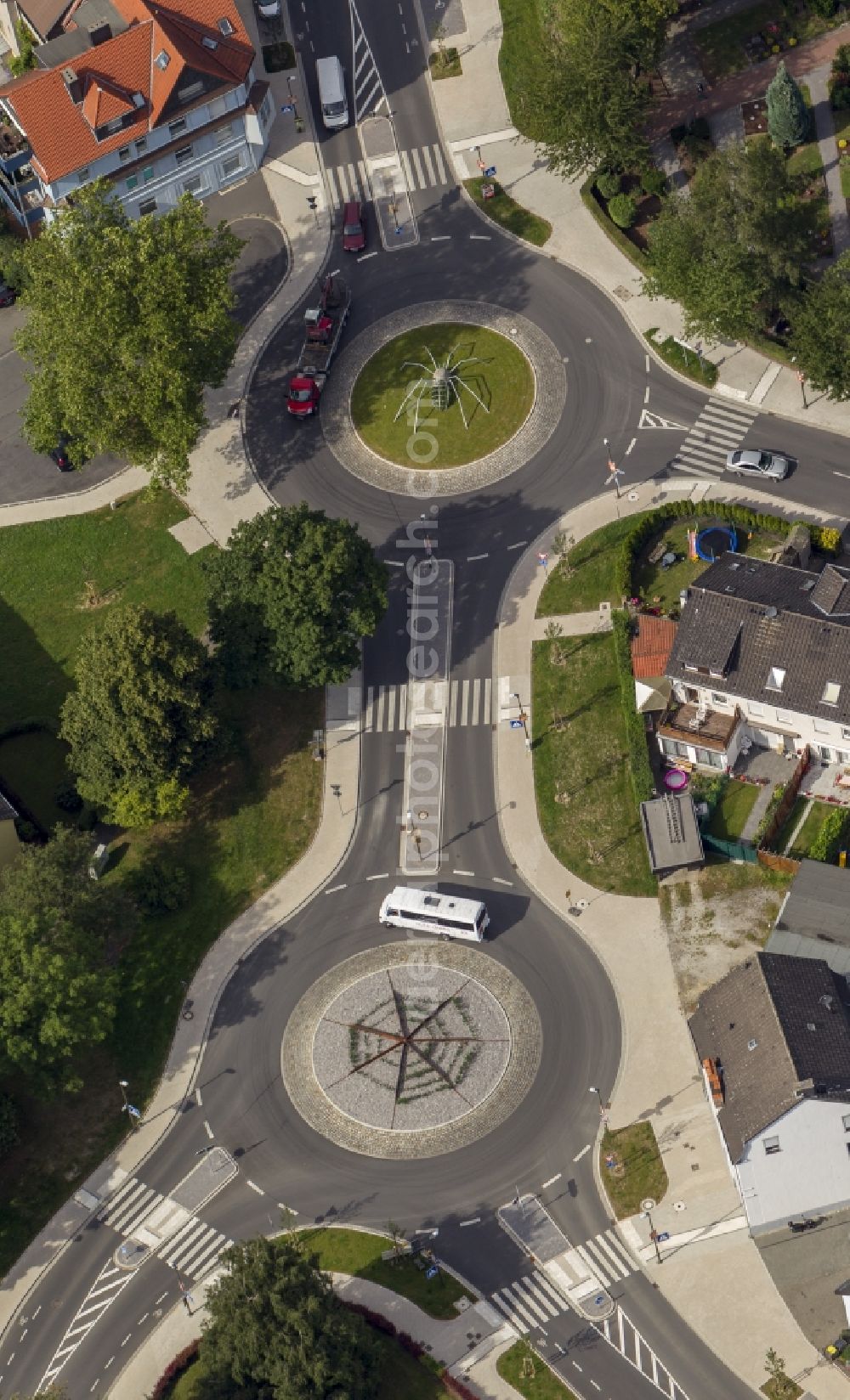 Aerial image Dortmund - View of the roundabout in the intersection area Schaphusstraße / Mengeder Straße