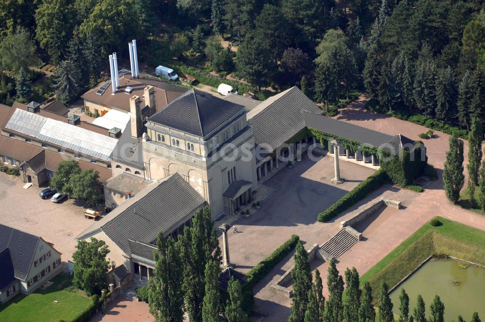 Halle (Saale) from the bird's eye view: Blick auf das hallesche Krematorium auf dem Gelände des Getraudenfriedhofs. Adresse: Halle, Flamarium, Gemeinnütziger Feuerbestattungsverein Halle e.V., Landrain 25, 06118 Halle (Saale); Telefon: 0345 / 52082-0; Fax: 0345 / 52082-20; Email: info@feuerbestattung-halle.de; Achim Walder: http://