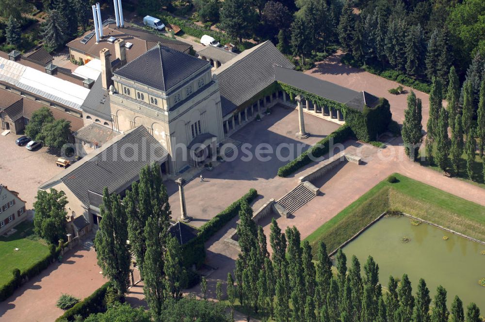 Aerial image Halle (Saale) - Blick auf das hallesche Krematorium auf dem Gelände des Getraudenfriedhofs. Adresse: Halle, Flamarium, Gemeinnütziger Feuerbestattungsverein Halle e.V., Landrain 25, 06118 Halle (Saale); Telefon: 0345 / 52082-0; Fax: 0345 / 52082-20; Email: info@feuerbestattung-halle.de; Achim Walder: http://