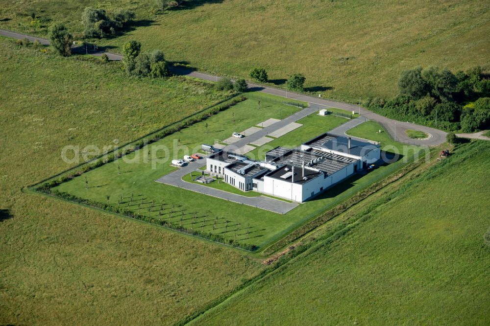 Aerial photograph Hansestadt Stendal - Crematory on street Langer Weg in Hansestadt Stendal in the state Saxony-Anhalt, Germany