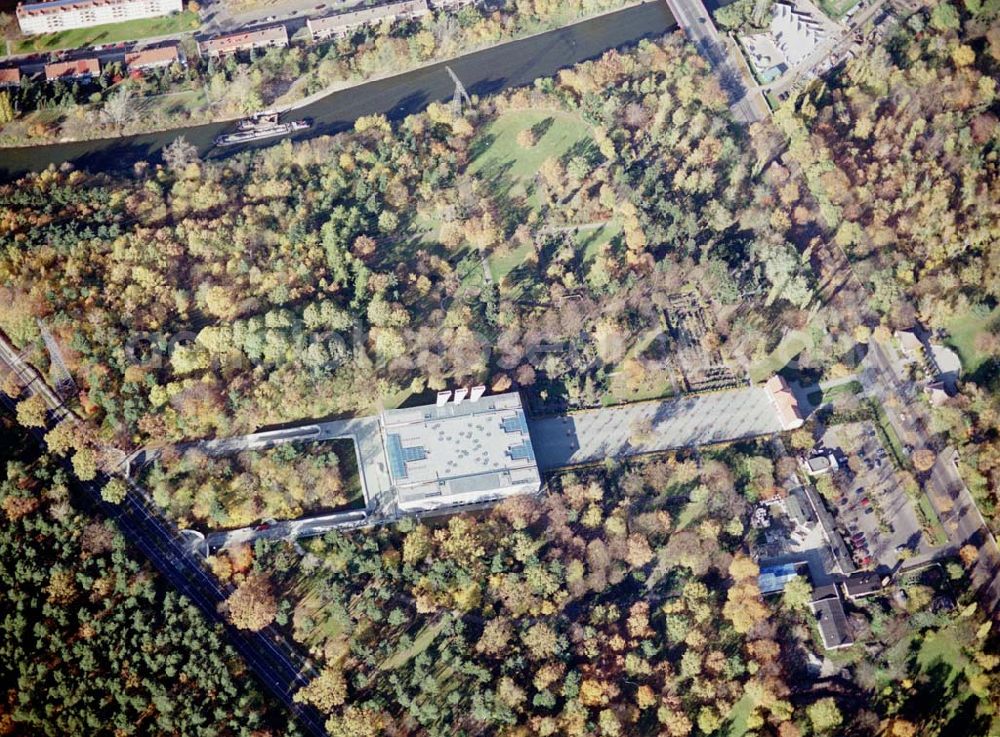 Aerial photograph Berlin - Baumschulenweg - Krematoriumsneubau in Berlin - Baumschulenweg.