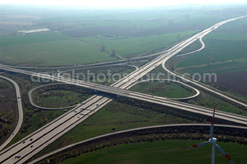 Magdeburg from above - Blick auf das Autobahnkreuz / Kreuz Magdeburg mit seiner 85 m langen Brücke. Hier treffen sich die Autobahn A14 und A2.