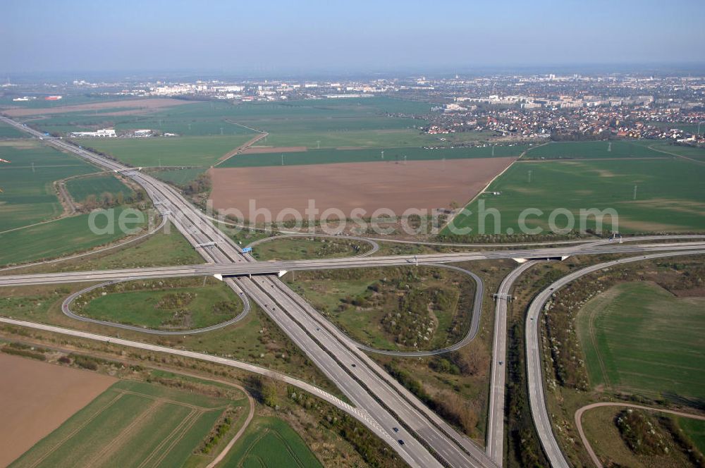 Aerial image Magdeburg - Blick auf das Autobahnkreuz / Kreuz Magdeburg mit seiner 85 m langen Brücke. Hier treffen sich die Autobahn A14 und A2.