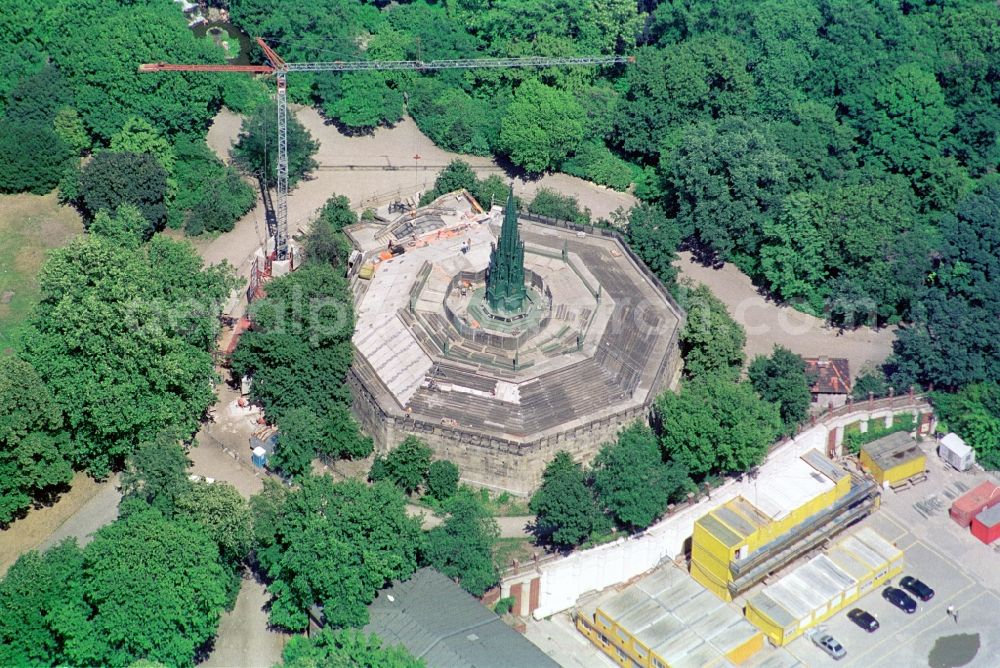 Berlin Kreuzberg from above - View of the views of the monument to the Wars of Liberation monument in Victoria Park in Berlin-Kreuzberg