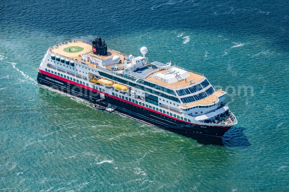 Aerial photograph List - Cruise and passenger ship Hurtigruten Maud in List on the island of Sylt in the state Schleswig-Holstein, Germany