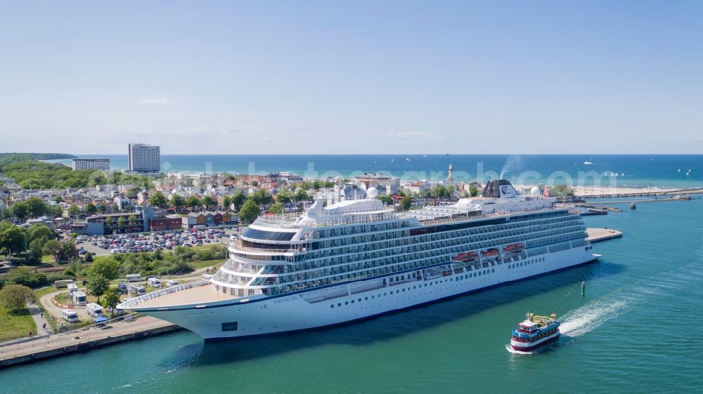 Aerial photograph Rostock - Cruise and passenger ship VIKING SEA in the district Warnemuende in Rostock in the state Mecklenburg - Western Pomerania, Germany