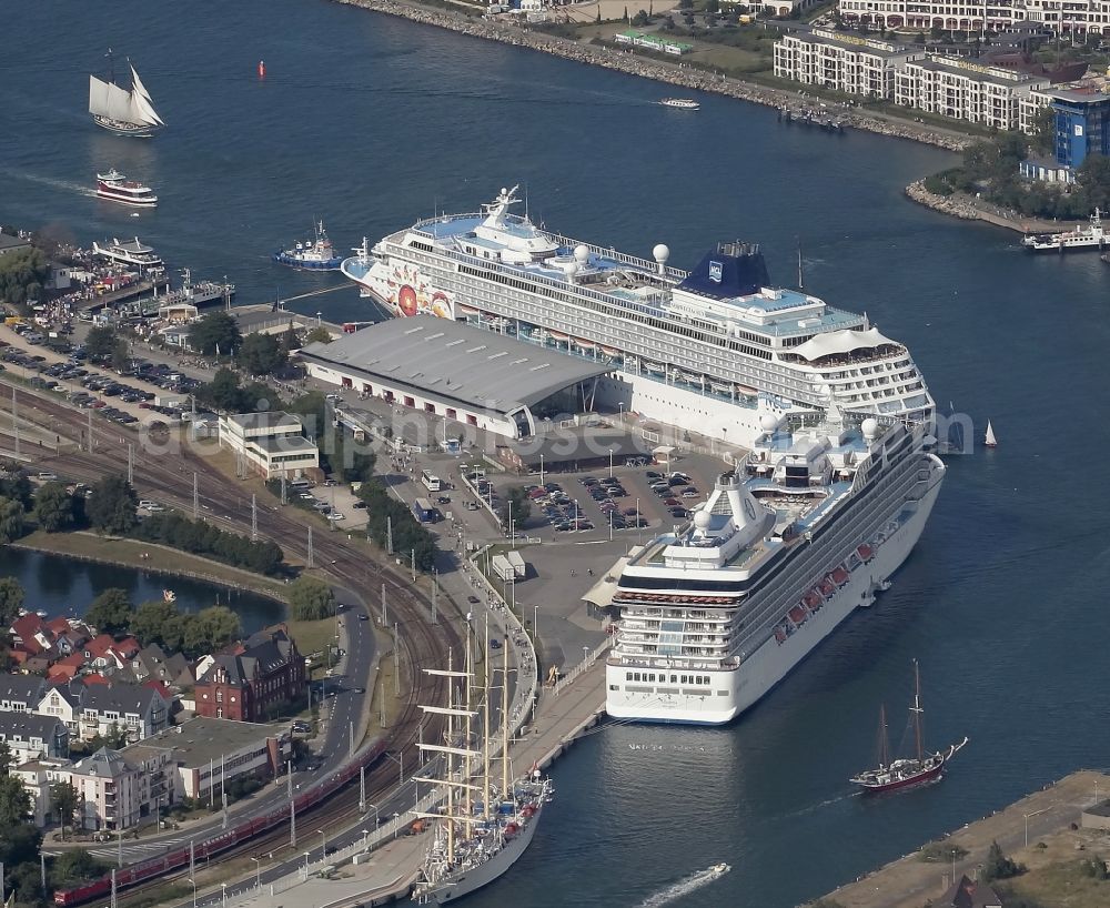 Aerial photograph Rostock - Cruise ships in Warnemuende, a district of Rostock in Mecklenburg - Western Pomerania