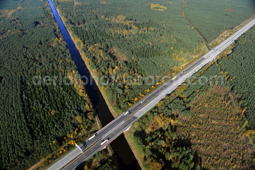 Hartmannsdorf from above - Intersection at the highway bridge the motorway A10 - E55 of the Berlin ring over the Spree course near Hartmanndorf in Brandenburg