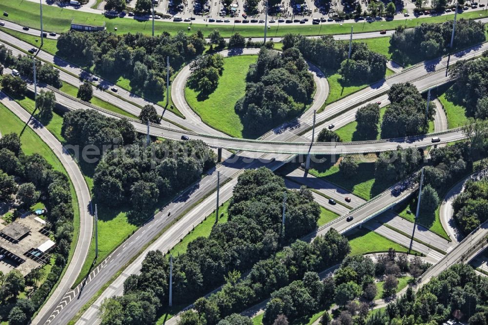 Aerial photograph München - Expressway crossing the central ring Georg-Brauchle-ring and Landshuterallee in Munich in Bavaria