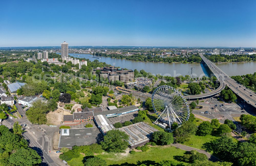 Köln from above - Road over the crossroads Riehler Strasse corner Frohngasse in the district Riehl in Cologne in the state North Rhine-Westphalia, Germany