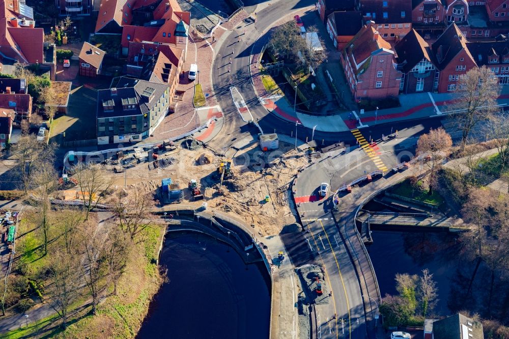 Aerial photograph Stade - Road over the crossroads Am Schiffertor in Stade in the state Lower Saxony, Germany