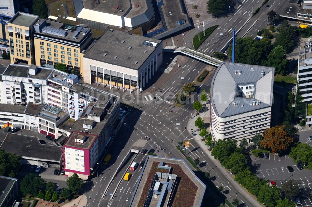 Pforzheim from the bird's eye view: Road over the crossroads Am Waisenhausplatz in Pforzheim in the state Baden-Wurttemberg, Germany