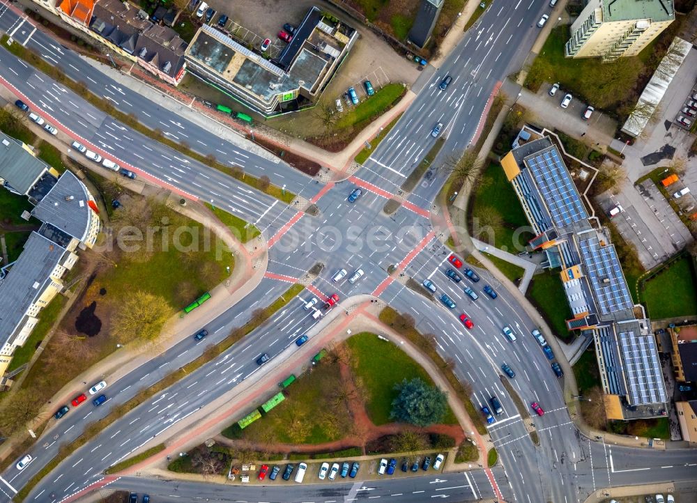 Velbert from the bird's eye view: Road over the crossroads B227 to the Velberter Strasse in Velbert in the state North Rhine-Westphalia, Germany