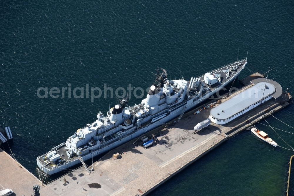 Kopenhagen from the bird's eye view: Ship of the Navy Fregatte F352 Peder Skram in Copenhagen in Region Hovedstaden, Denmark