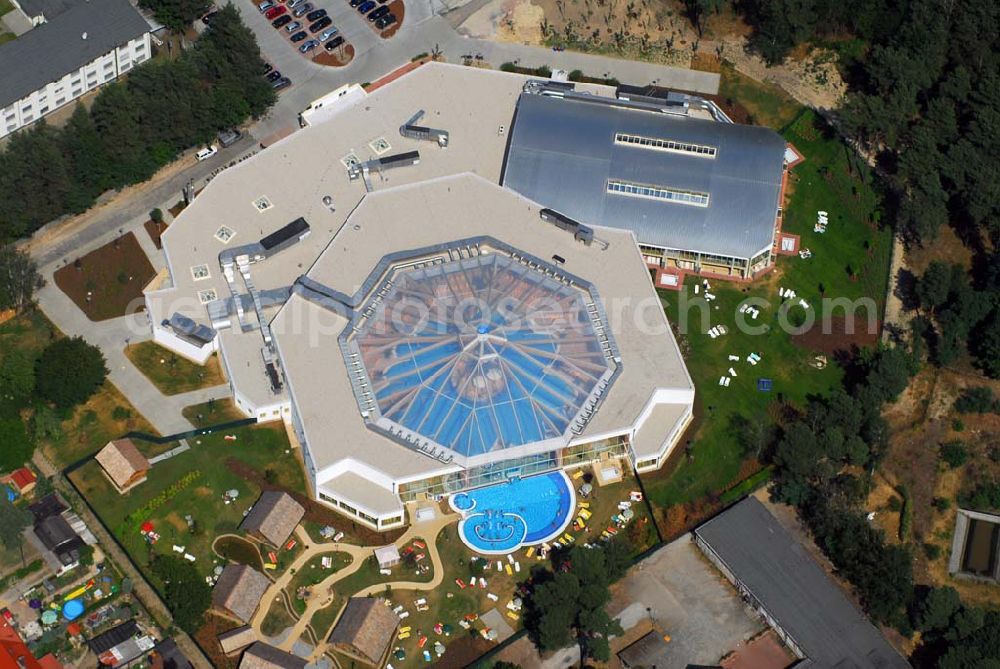 Aerial image Ludwigsfelde - Kristall-Saunatherme Ludwigsfelde. Erste FKK Therme in Brandenburg. Kristall Schwimm- und GesundheitsCenter Ludwigsfelde GmbH, Fichtestraße, 14974 Ludwigsfelde, Telefon: 03378 / 518 79-0, Telefax: 03378 / 518 79-33, Achim Walder: