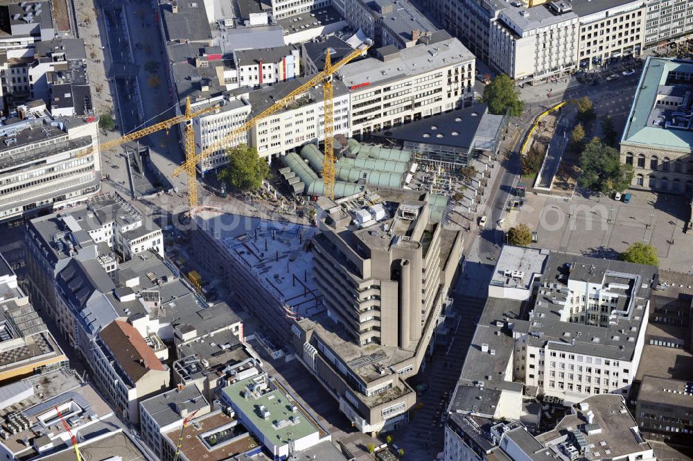 Aerial image Hannover - Blick auf das Kröpcke Center in Hannover-Mitte. Das Einkaufszentrum wurde 1970 erbaut und wird von der Centrum Gmbh erweitert und modernisiert. View to the Kröpcke Center in Hannover-Mitte. The shopping center was built in 1970 and is extended and modernisised by the Centrum Gmbh.