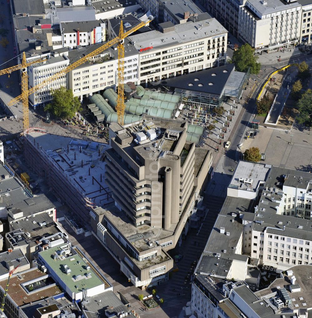 Aerial photograph Hannover - Blick auf das Kröpcke Center in Hannover-Mitte. Das Einkaufszentrum wurde 1970 erbaut und wird von der Centrum Gmbh erweitert und modernisiert. View to the Kröpcke Center in Hannover-Mitte. The shopping center was built in 1970 and is extended and modernisised by the Centrum Gmbh.