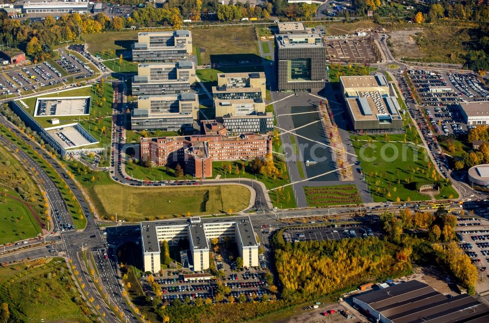 Essen from above - The Krupp-Guertel is an urban project, at the Altendorfer street corner Berthold-Beitz-Boulevard in the district Westviertel in Essen in the state North Rhine-Westphalia. The new buildings of ThyssenKrupp Headquarters were erected on the largely untapped area of the former Kruppschen Gussstahlfabrik and are currently the headquarters of ThyssenKrupp AG