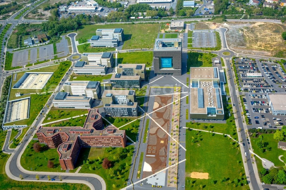 Aerial photograph Essen - The Krupp-Guertel is an urban project, at the Altendorfer street corner Berthold-Beitz-Boulevard in the district Westviertel in Essen in the state North Rhine-Westphalia. The new buildings of ThyssenKrupp Headquarters were erected on the largely untapped area of the former Kruppschen Gussstahlfabrik and are currently the headquarters of ThyssenKrupp AG