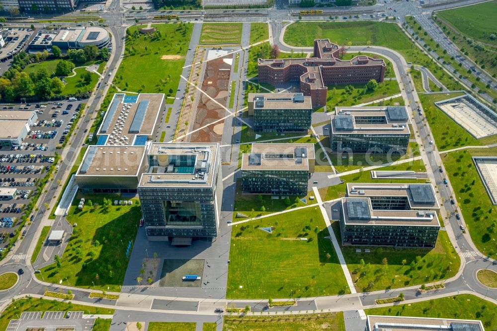 Essen from above - The Krupp-Guertel is an urban project, at the Altendorfer street corner Berthold-Beitz-Boulevard in the district Westviertel in Essen in the state North Rhine-Westphalia. The new buildings of ThyssenKrupp Headquarters were erected on the largely untapped area of the former Kruppschen Gussstahlfabrik and are currently the headquarters of ThyssenKrupp AG