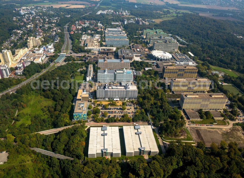 Essen from the bird's eye view: The Krupp-Guertel is an urban project, at the Altendorfer street corner Berthold-Beitz-Boulevard in the district Westviertel in Essen in the state North Rhine-Westphalia. The new buildings were erected on the largely untapped area of the former Kruppschen Gussstahlfabrik and are currently the headquarters of ThyssenKrupp AG