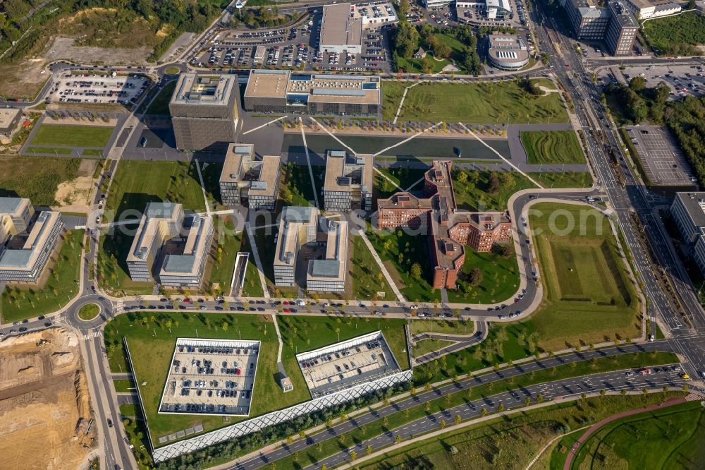 Essen from the bird's eye view: The Krupp-Guertel is an urban project, at the Altendorfer street corner Berthold-Beitz-Boulevard in the district Westviertel in Essen in the state North Rhine-Westphalia. The new buildings were erected on the largely untapped area of the former Kruppschen Gussstahlfabrik and are currently the headquarters of ThyssenKrupp AG