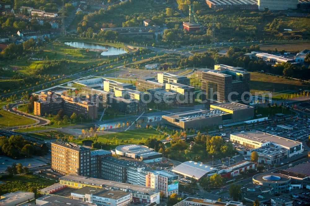 Essen from above - The Krupp-Guertel is an urban project, at the Altendorfer street corner Berthold-Beitz-Boulevard in the district Westviertel in Essen in the state North Rhine-Westphalia. The new buildings of ThyssenKrupp Headquarters were erected on the largely untapped area of the former Kruppschen Gussstahlfabrik and are currently the headquarters of ThyssenKrupp AG