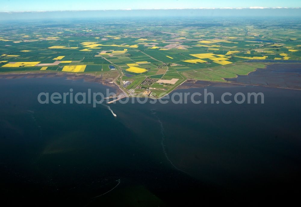 Aerial image Dagebüll - Coast of Dagebuell in the state of Schleswig-Holstein. Dagebuell is located on Schleswig-Holstein's West Coast in the district of North Frisia. The current Dagebuell was created in 1978 by combining several boroughs of the area. It's ferry harbour offers connections and traffic to the islands of Foehr and Amrum