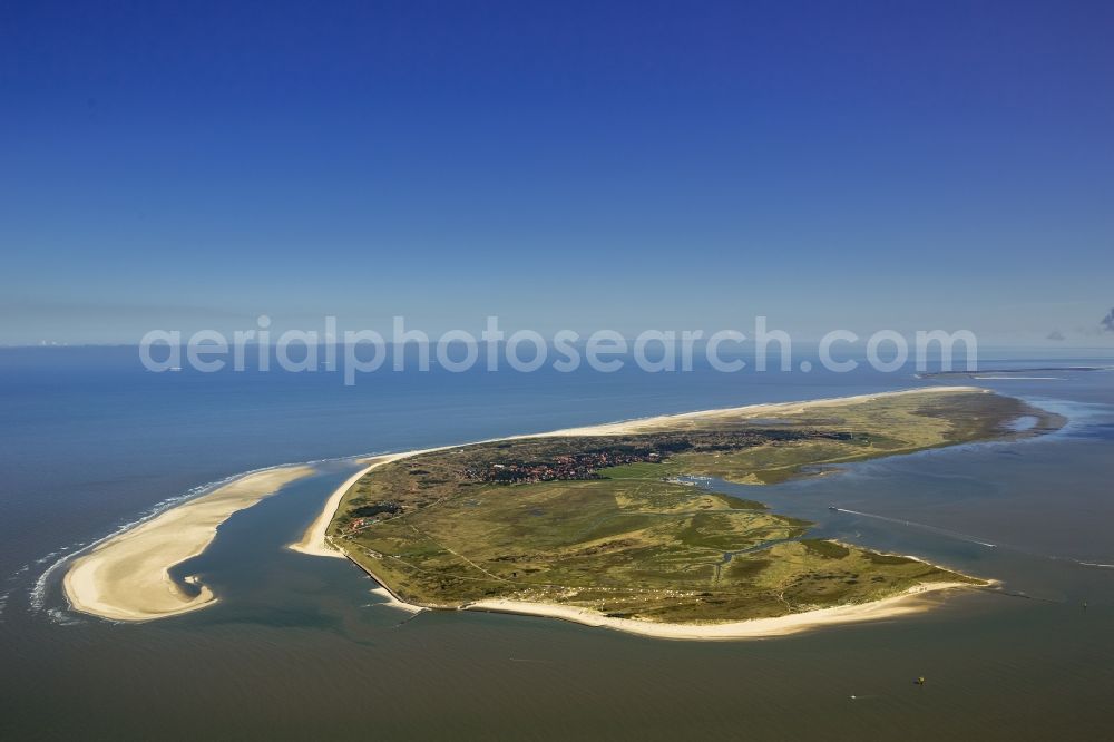 Aerial image Spiekeroog - Coast of the island Spiekeroog as part of the East Frisian Islands in the Wadden Sea in Lower Saxony