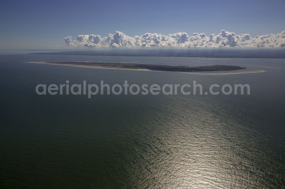 Aerial photograph Spiekeroog - Coast of the island Spiekeroog as part of the East Frisian Islands in the Wadden Sea in Lower Saxony