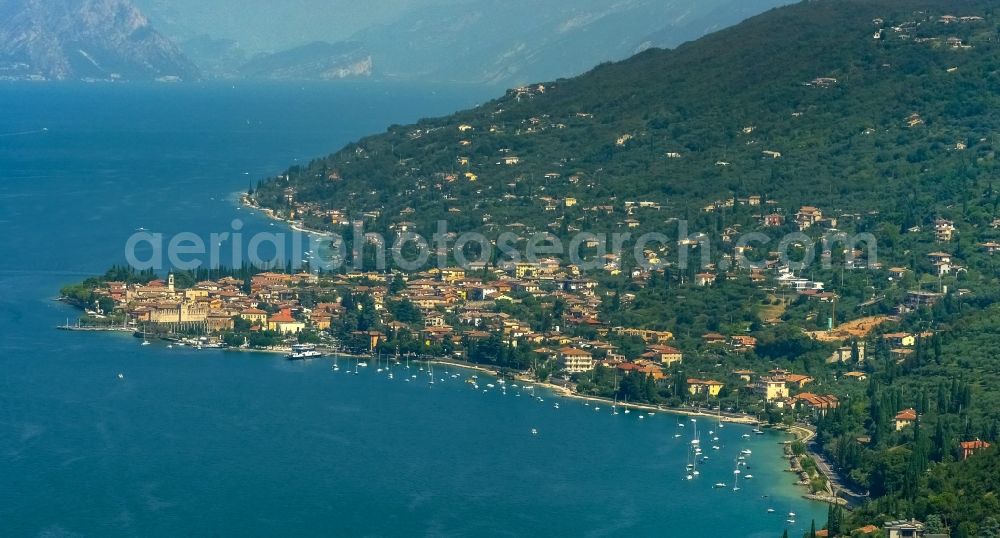 Aerial photograph Torri del Benaco - Townscape of Torri del Benaco in Veneto at the Garda sea, Italy