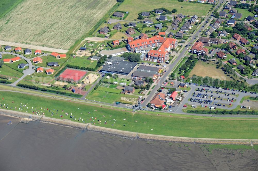 Aerial photograph Friedrichskoog - Coastline with dike protection strips in Friedrichskoog in the state Schleswig-Holstein