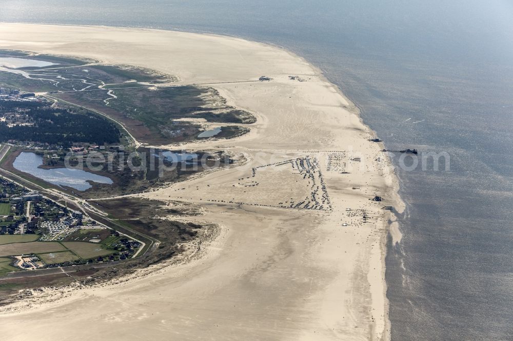 Aerial photograph Sankt Peter-Ording - Coastline on the sandy beach of Badestelle Ording Nord in the district Sankt Peter-Ording in Sankt Peter-Ording in the state Schleswig-Holstein