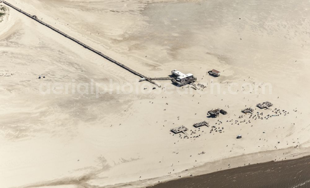 Aerial photograph St. Peter-Ording - Coastline on the sandy beach of Badestelle Ording Nord in the district Sankt Peter-Ording in Sankt Peter-Ording in the state Schleswig-Holstein