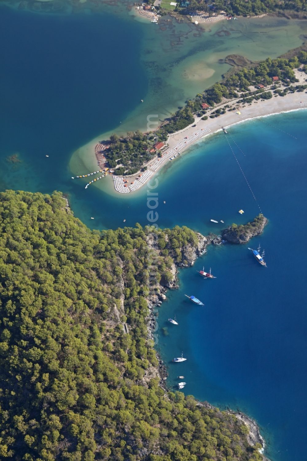 Aerial photograph Ölüdeniz - Coastline with the sandy beach of Oeluedeniz in Turkey