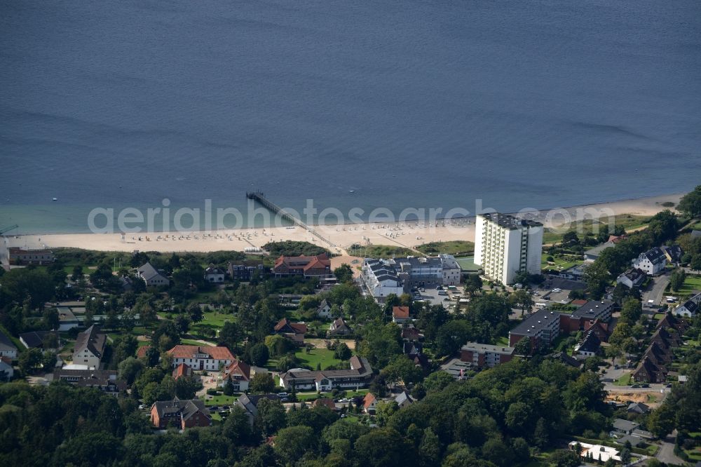 Aerial photograph Neustadt in Holstein - Coastline on the sandy beach of the Baltic Sea in Neustadt in Holstein in the state Schleswig-Holstein