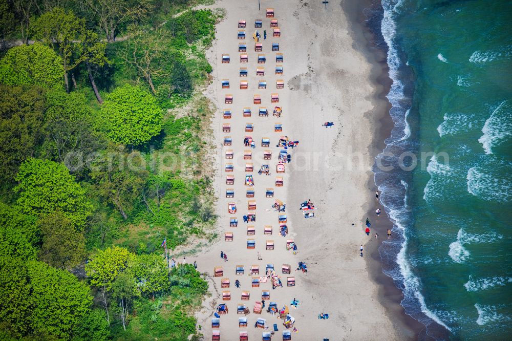 Niendorf/Ostsee from above - Coastline on the sandy beach in Niendorf/Ostsee in the state Schleswig-Holstein, Germany