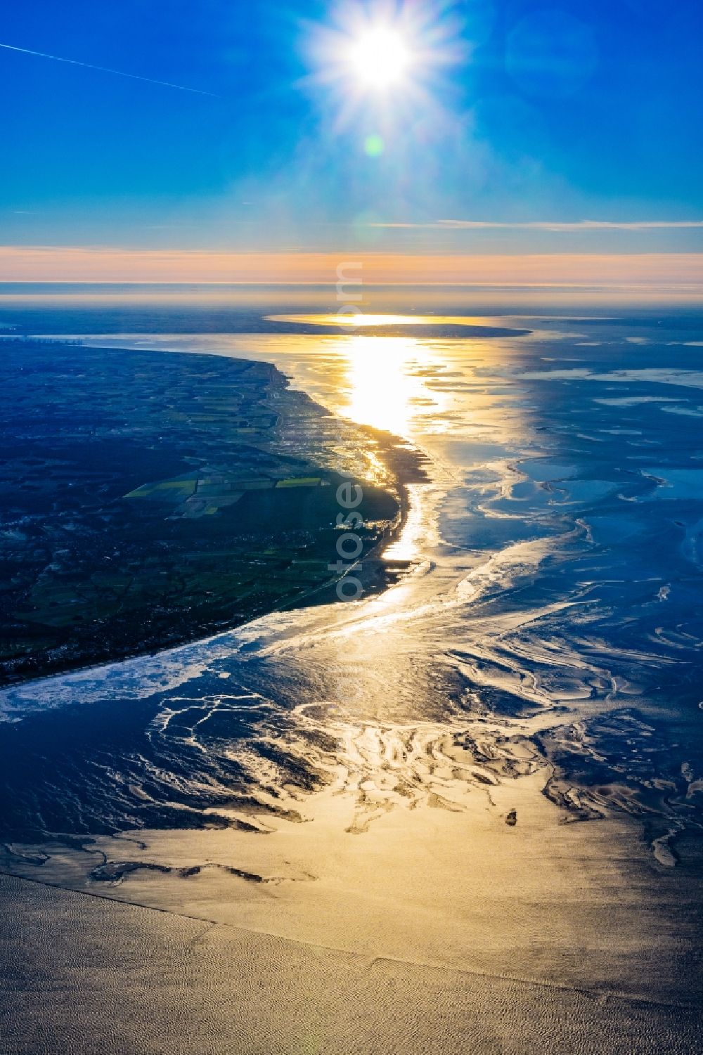 Cuxhaven from above - Coastline on the sandy beach of the North Sea and the nearby districts of Cuxhaven Duhnen , Sahlenburg and Doese with residential areas and surrounding fields in Cuxhaven in the state Lower Saxony