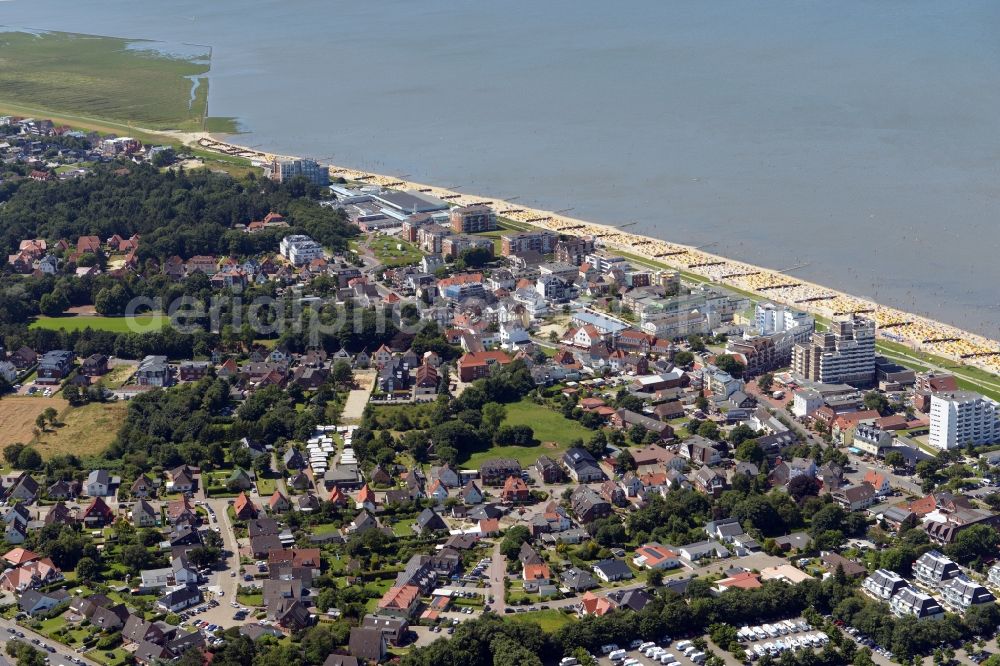 Cuxhaven from above - Coastline on the sandy beach of Nordsee in Duhnen in the state Lower Saxony