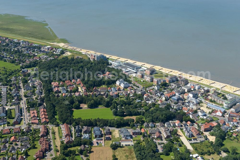 Aerial image Cuxhaven - Coastline on the sandy beach of Nordsee in Duhnen in the state Lower Saxony